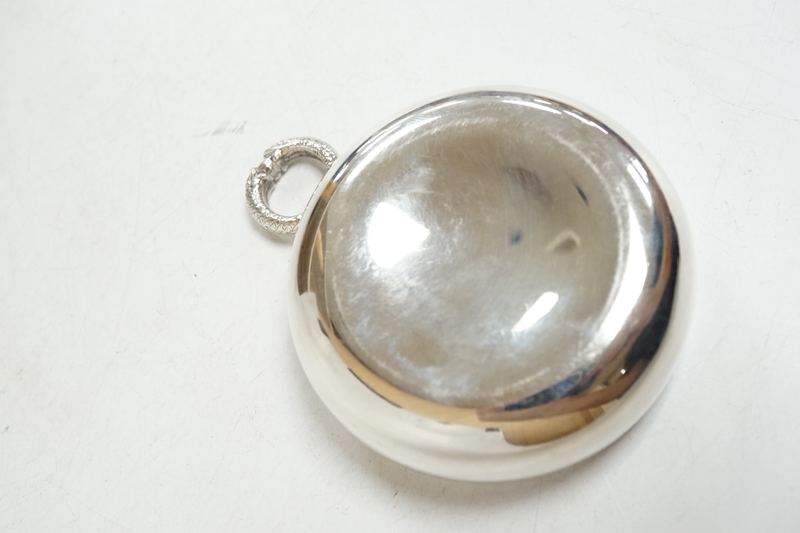 An Elizabeth II silver wine taster, William Comyns & Sons Ltd, London, 1969, 86mm, 76 grams.